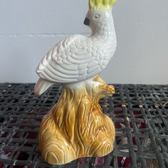 Vintage Cockatoo Bird Ceramic White Made in Brazil approx 8” high - Picture 4 of 5